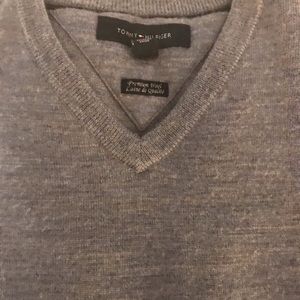 Wool men’s vneck sweater